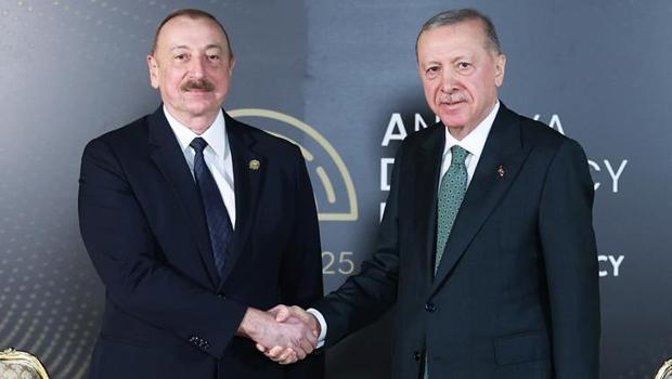 Cumhurbaşkanı Erdoğan, İlham Aliyev ile görüştü